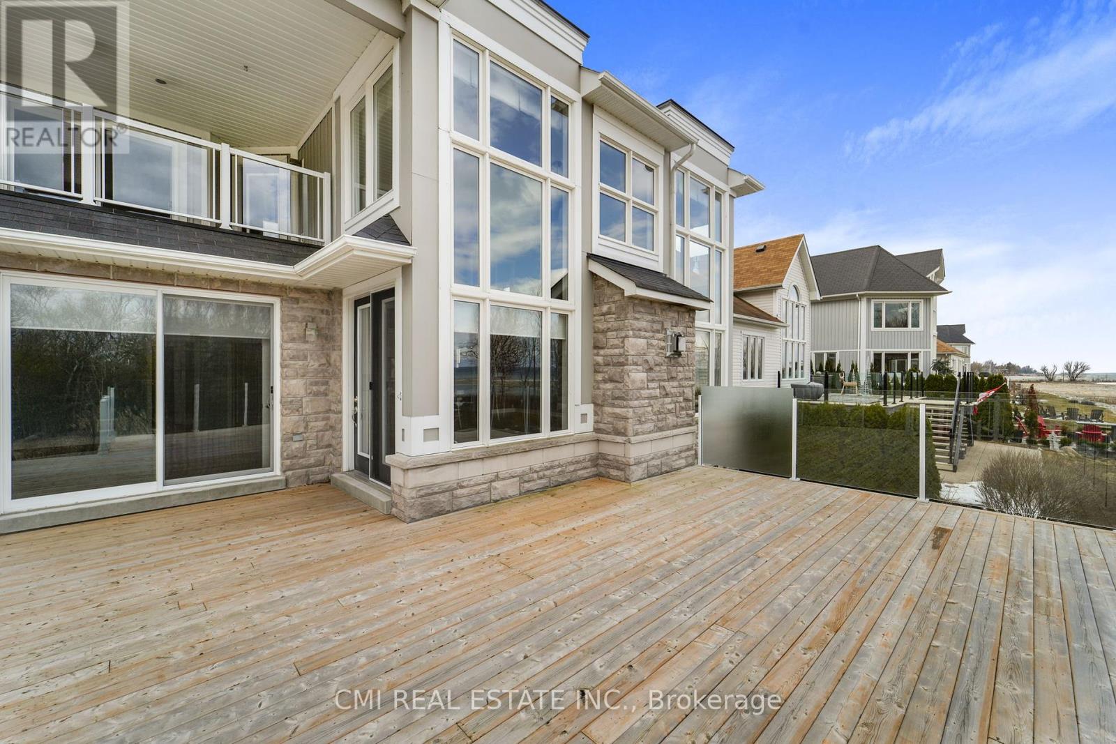 77 Waterview Road, Wasaga Beach, Ontario  L9Z 0E9 - Photo 44 - S12063639