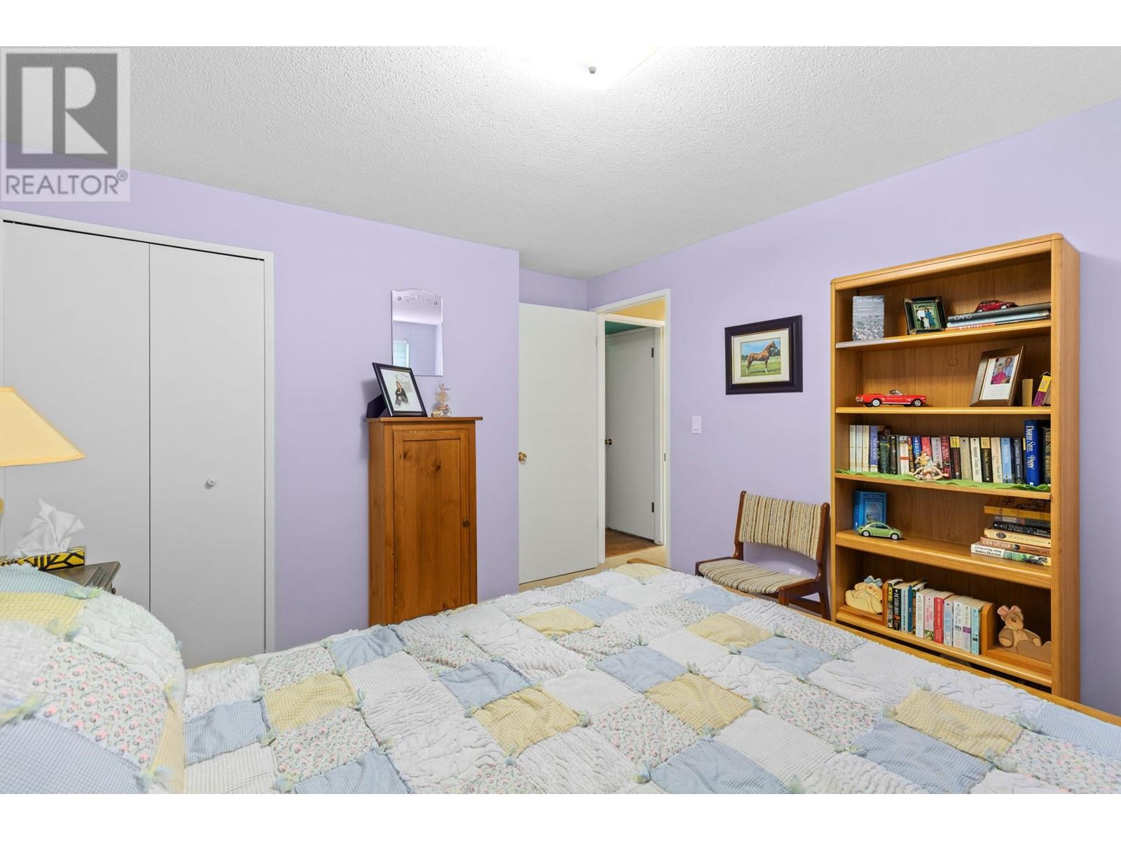 Property at 10678 Cheryl Road image 4