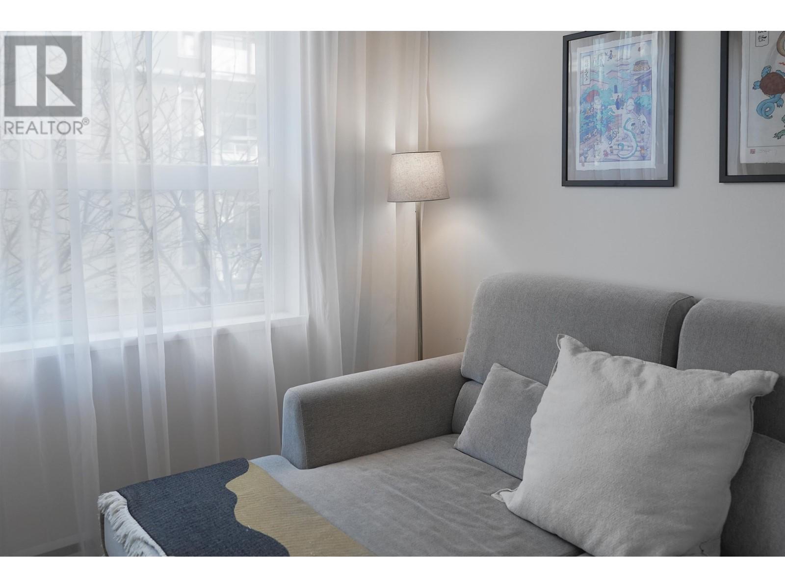 207 717 Breslay Street, Coquitlam, British Columbia  V3J 0J3 - Photo 4 - R2985378