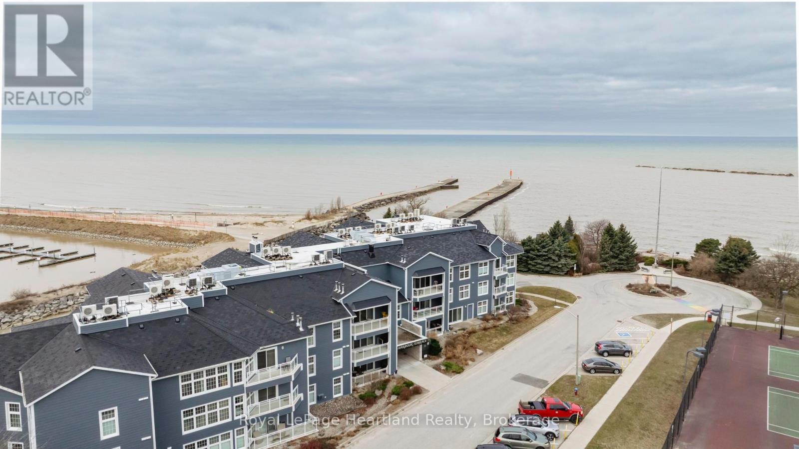 302 - 200 Harbour Street, Kincardine, Ontario  N2Z 3A3 - Photo 4 - X12063701