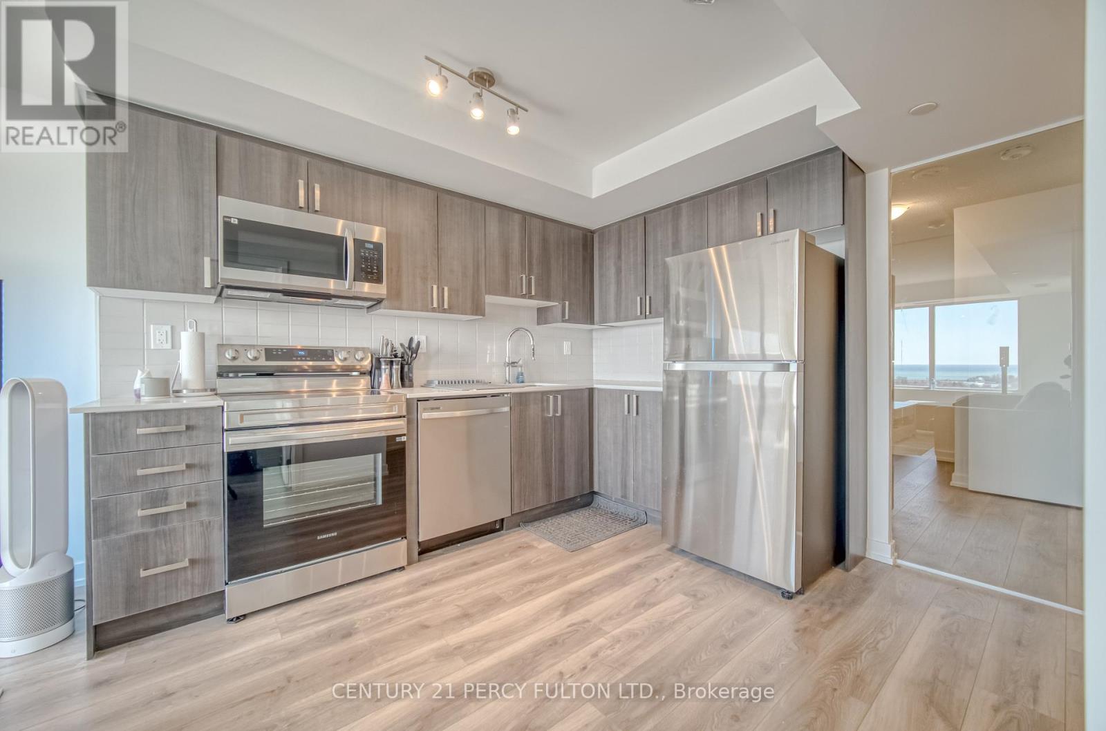 2203 - 1435 Celebration Drive, Pickering, Ontario  L1W 0C4 - Photo 8 - E12061971
