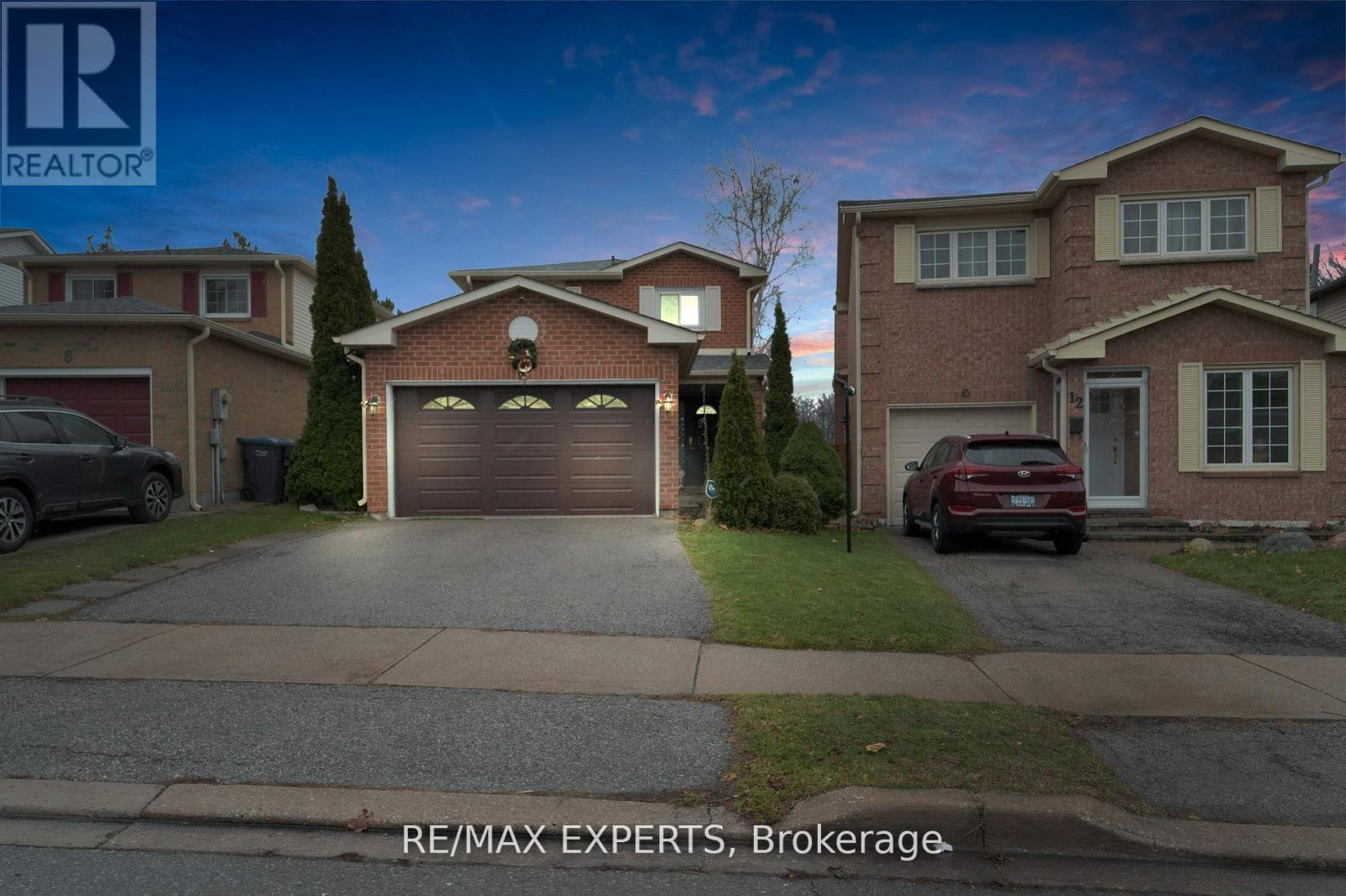 Property at 10 CASSANDER CRESCENT image 1