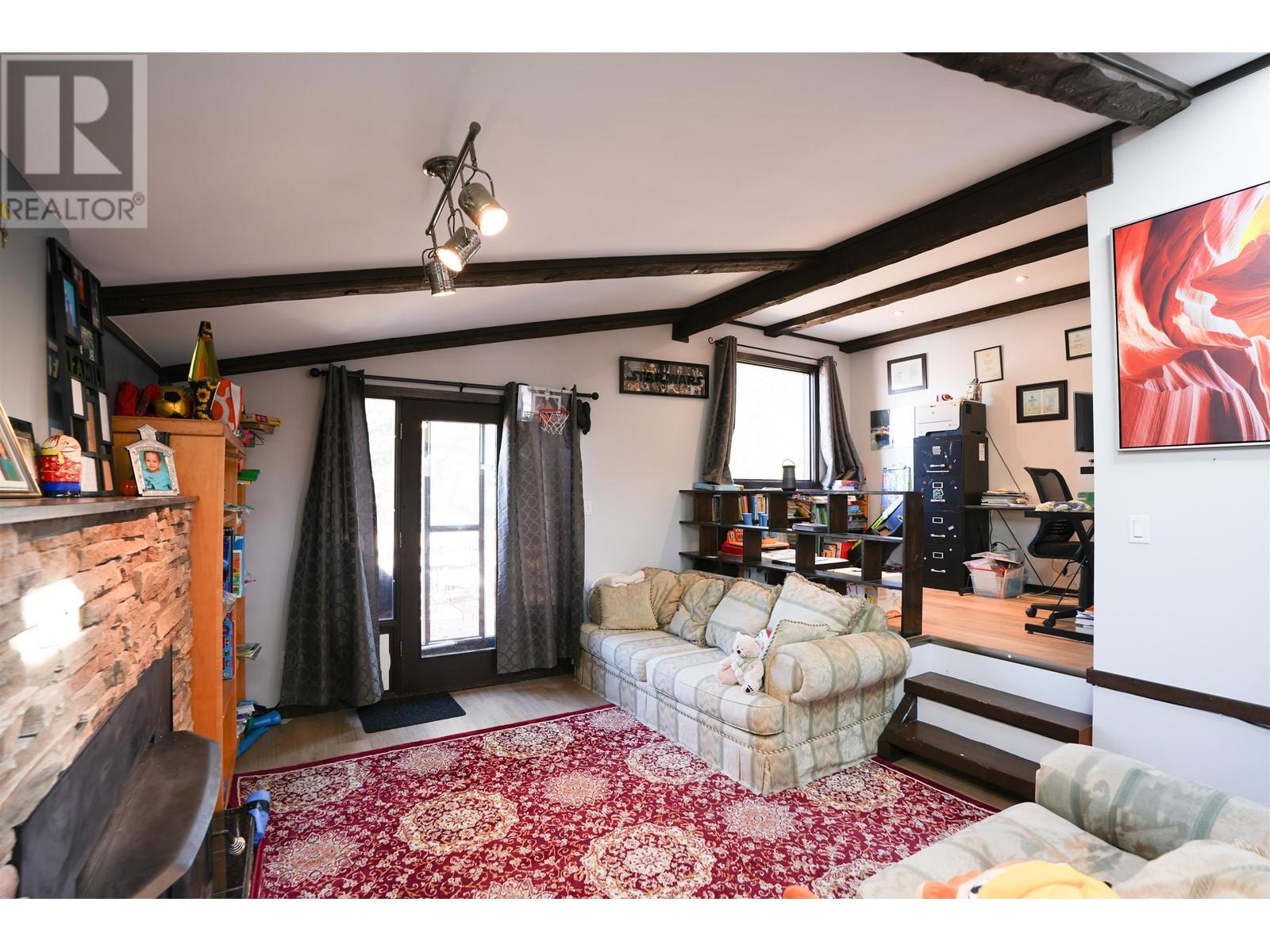 Property at 7974 LOYOLA CRESCENT image 3
