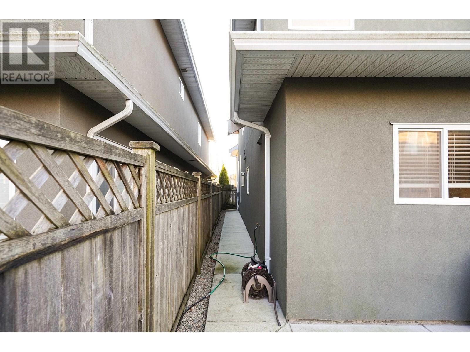 11860 Dunavon Place, Richmond, British Columbia  V7E 3Y1 - Photo 6 - R2982449