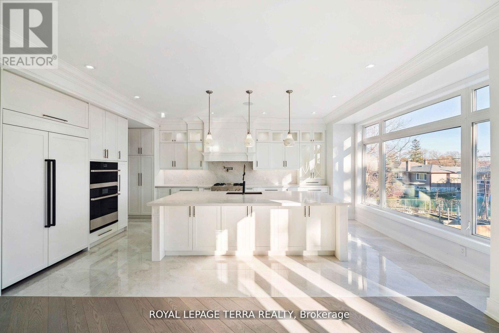 Property at 309 RANEE AVENUE image 3