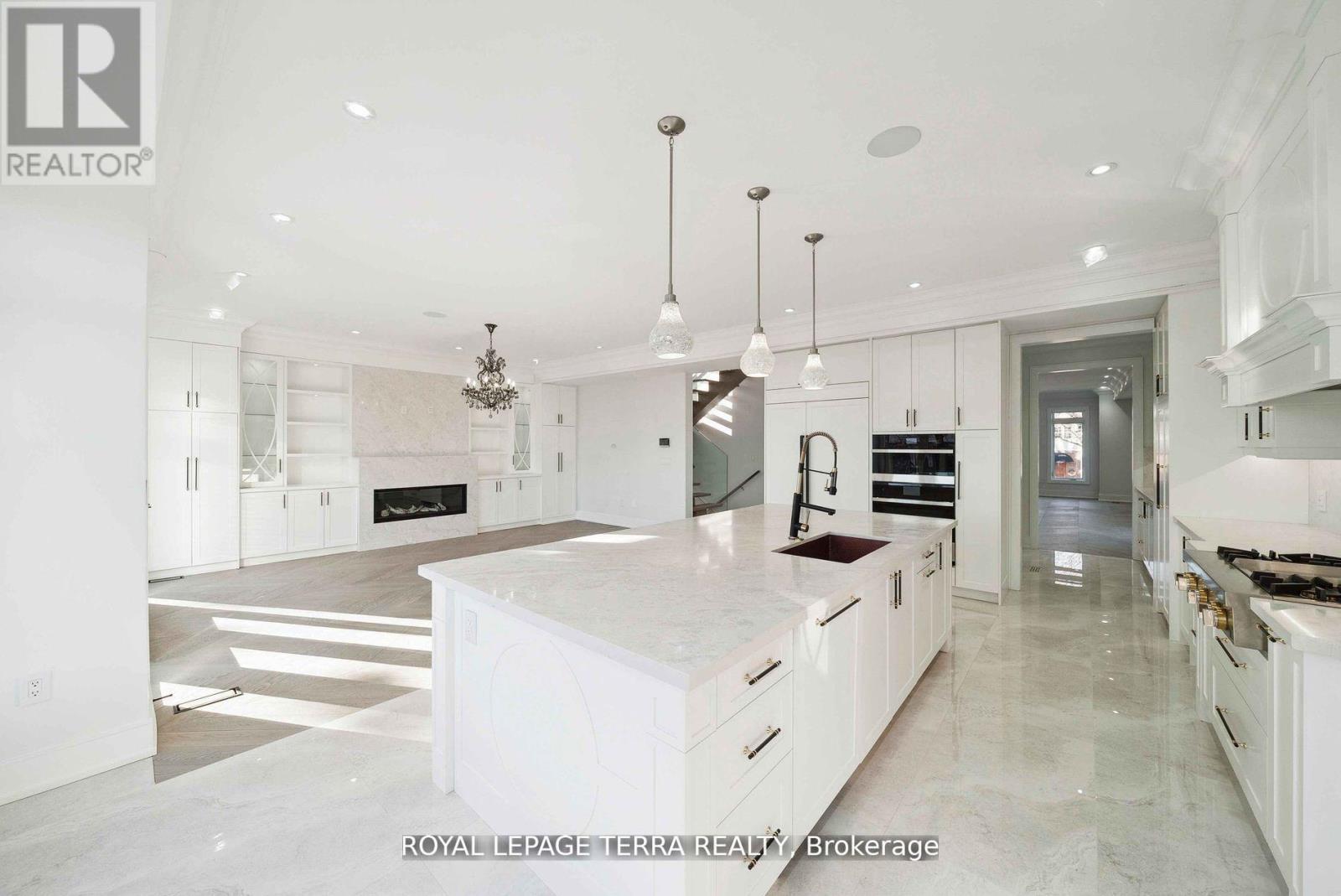 Property at 309 RANEE AVENUE image 4
