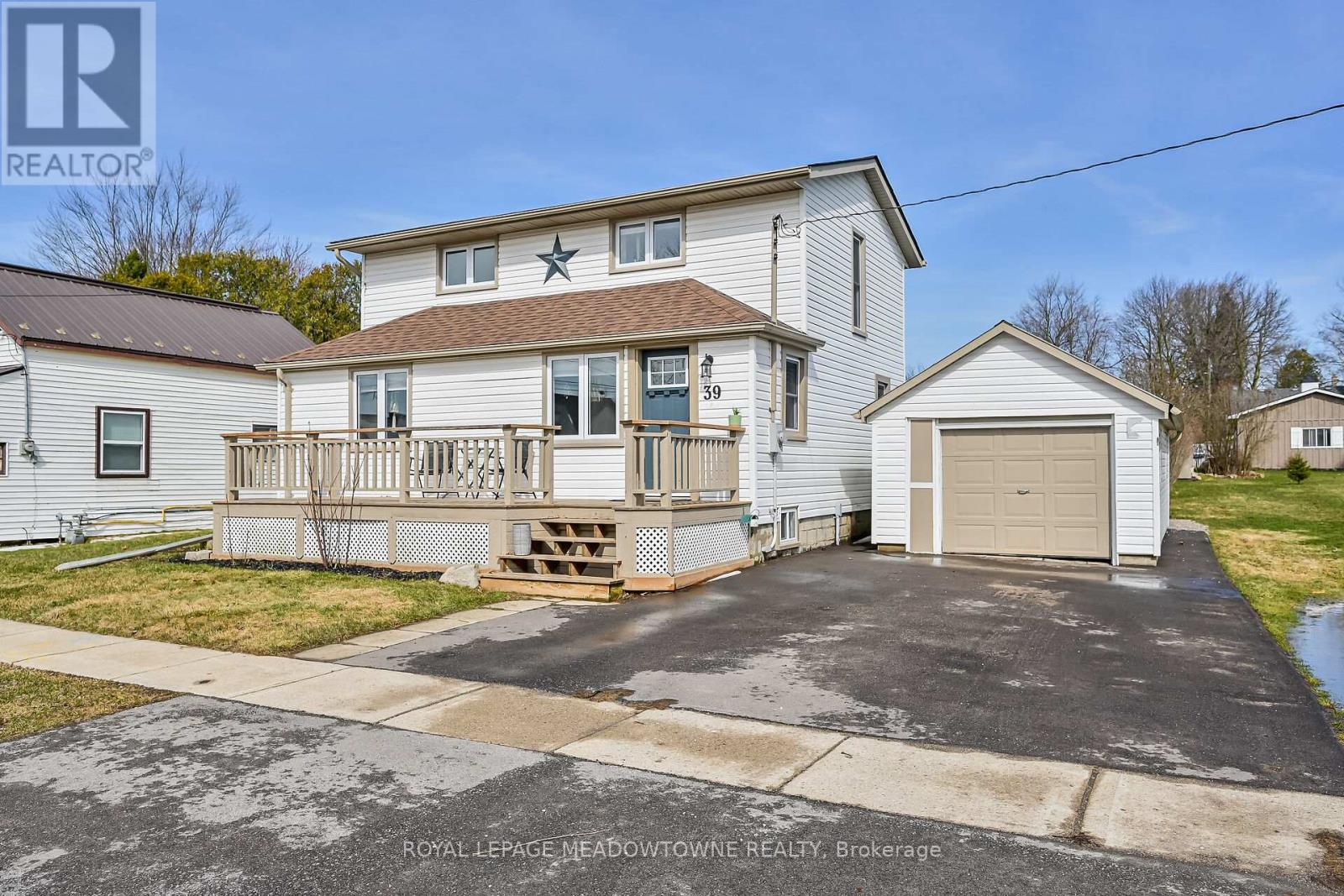 39 Elgin Street W, Blandford-Blenheim, Ontario  N0J 1V0 - Photo 1 - X12063678