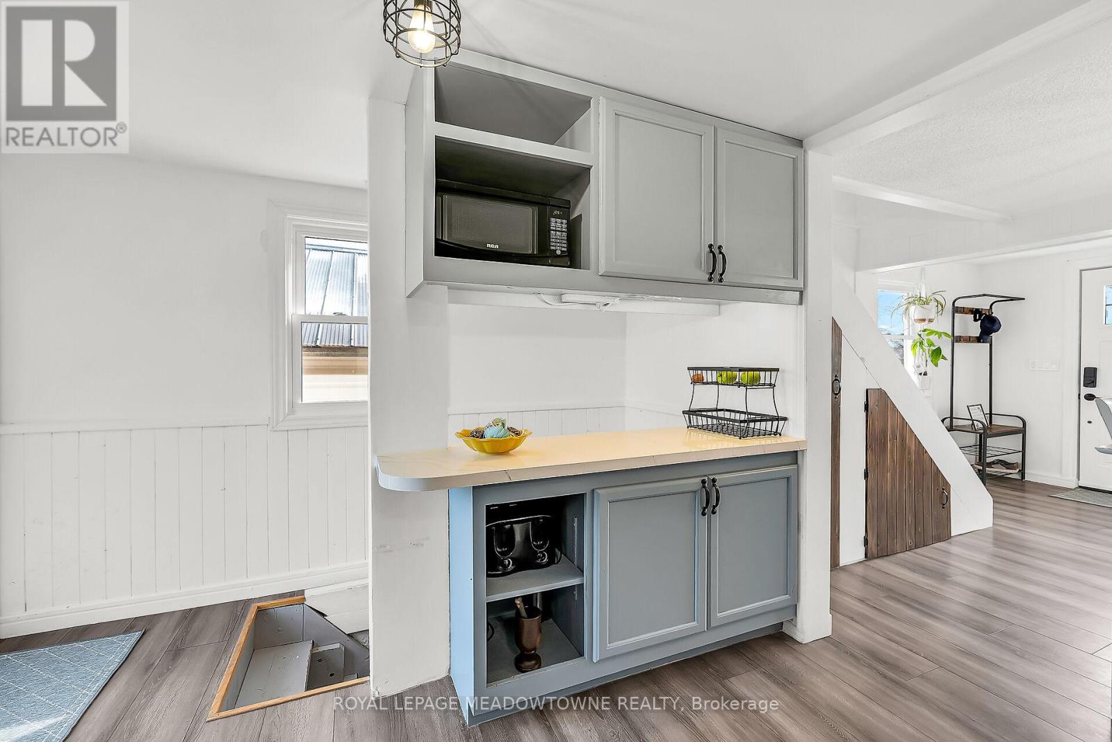 39 Elgin Street W, Blandford-Blenheim, Ontario  N0J 1V0 - Photo 10 - X12063678