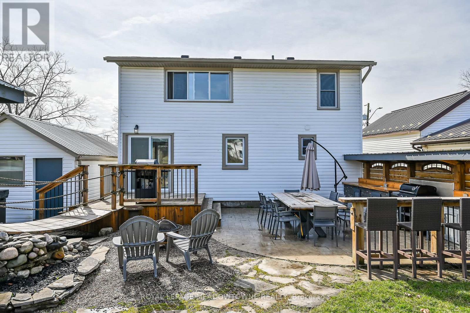 39 Elgin Street W, Blandford-Blenheim, Ontario  N0J 1V0 - Photo 43 - X12063678