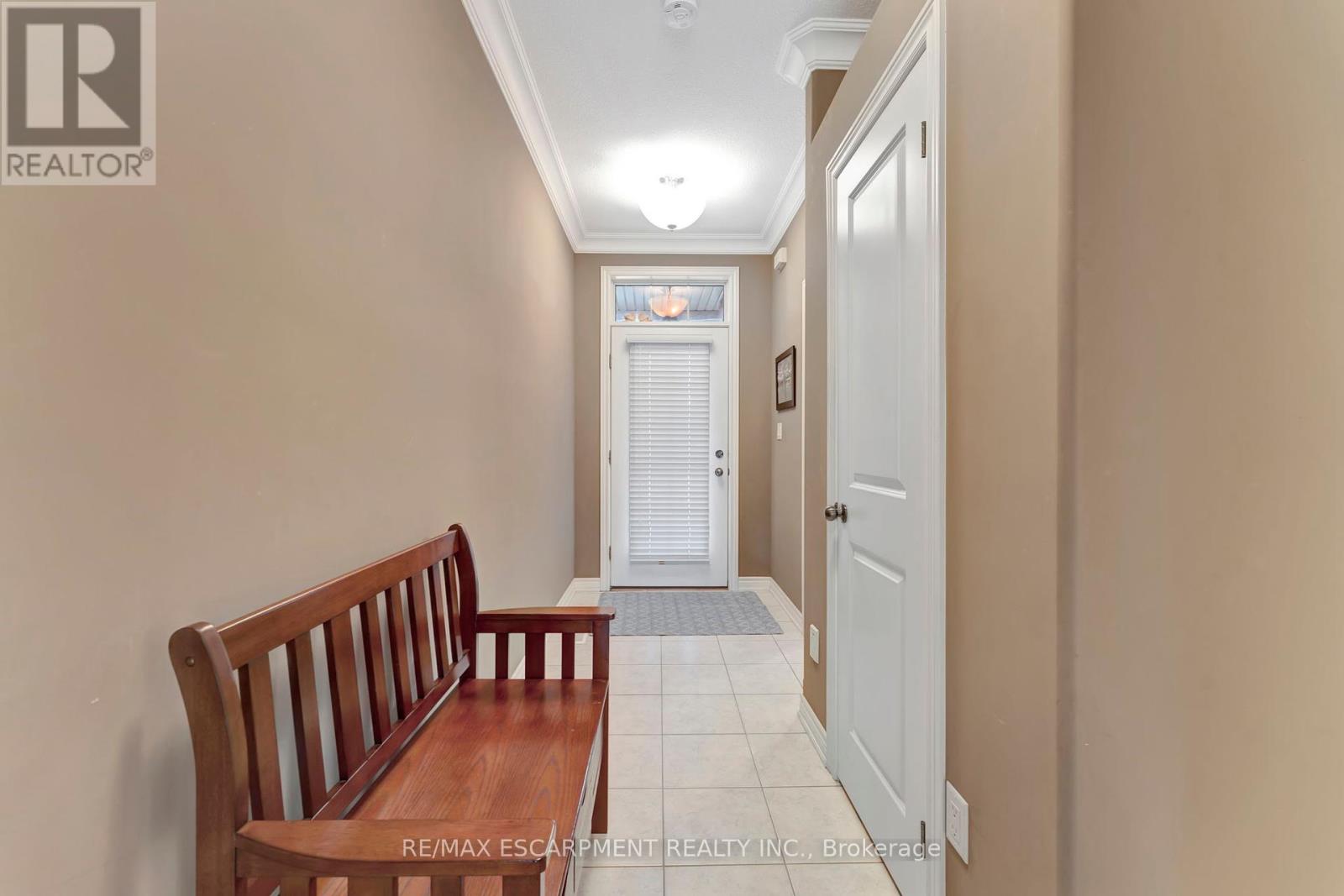 23 Iron Bridge Court, Haldimand, Ontario  N3W 0A4 - Photo 11 - X12063691