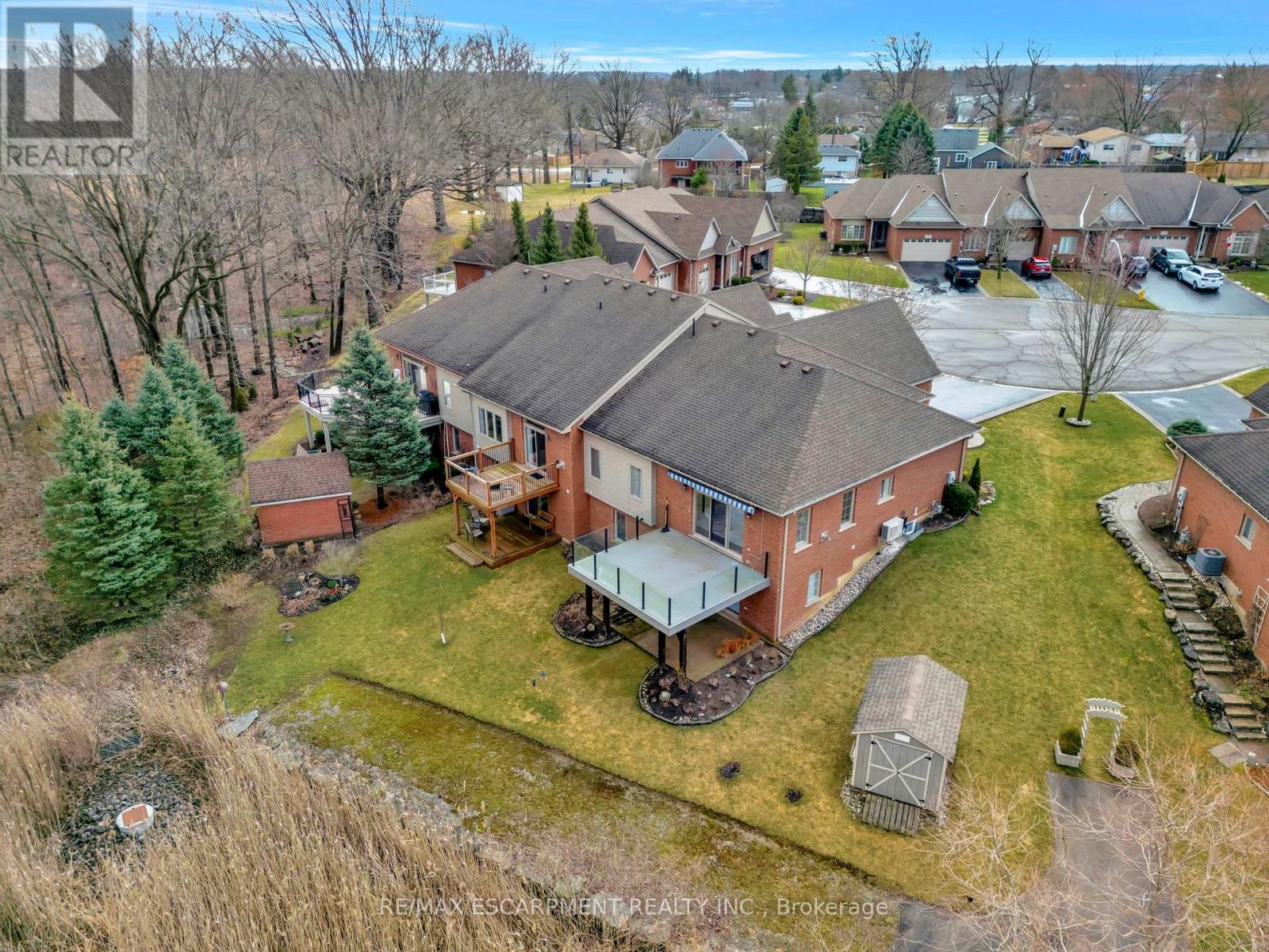 23 Iron Bridge Court, Haldimand, Ontario  N3W 0A4 - Photo 8 - X12063691