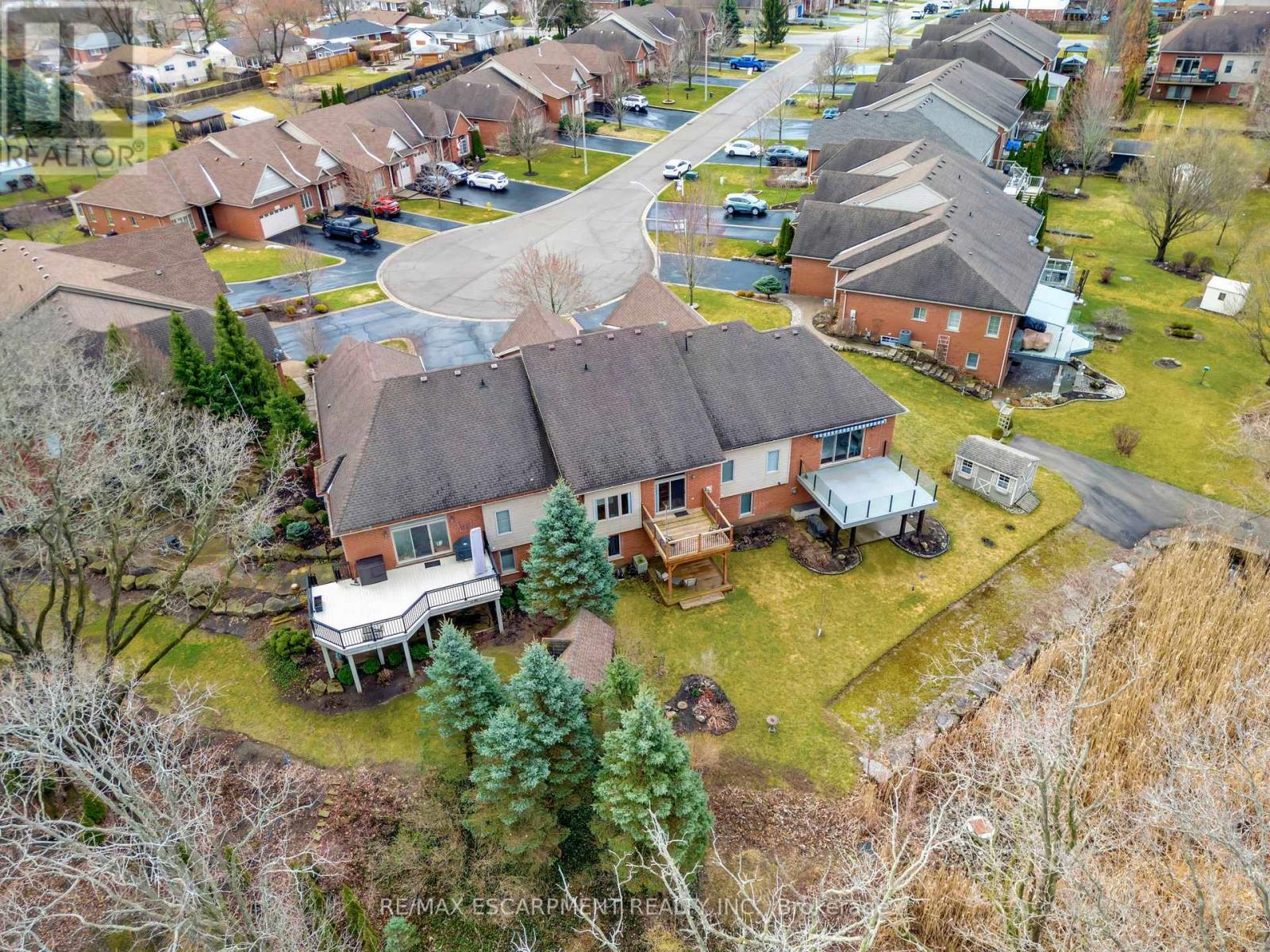 23 Iron Bridge Court, Haldimand, Ontario  N3W 0A4 - Photo 9 - X12063691