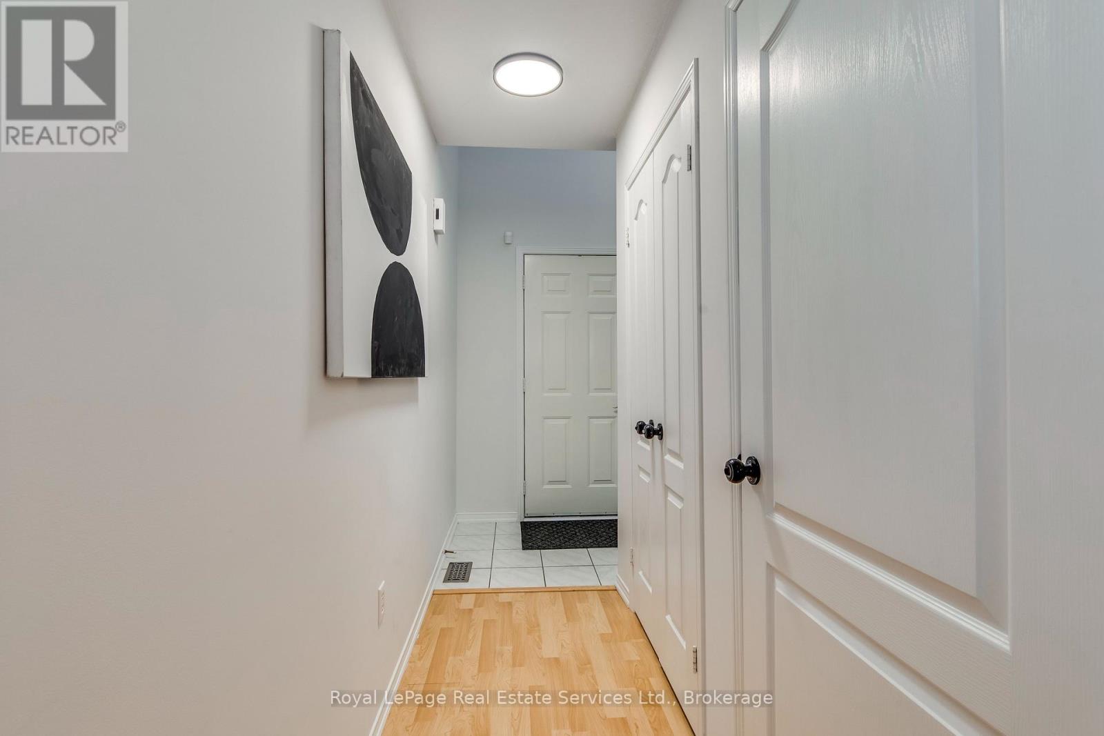 Property at 39 FOXBOROUGH DRIVE image 4