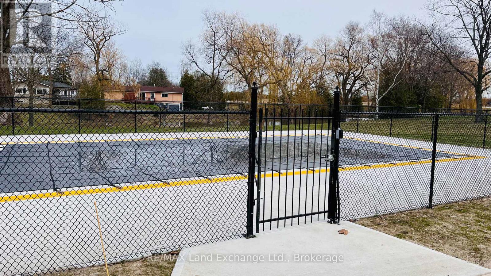 16 Sutton Drive, Ashfield-Colborne-Wawanosh, Ontario  N7A 3Y3 - Photo 24 - X12054534