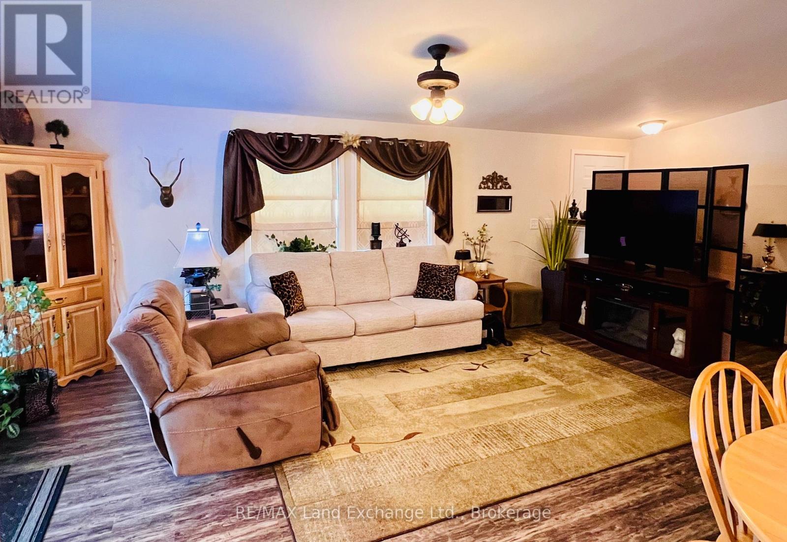 16 Sutton Drive, Ashfield-Colborne-Wawanosh, Ontario  N7A 3Y3 - Photo 6 - X12054534