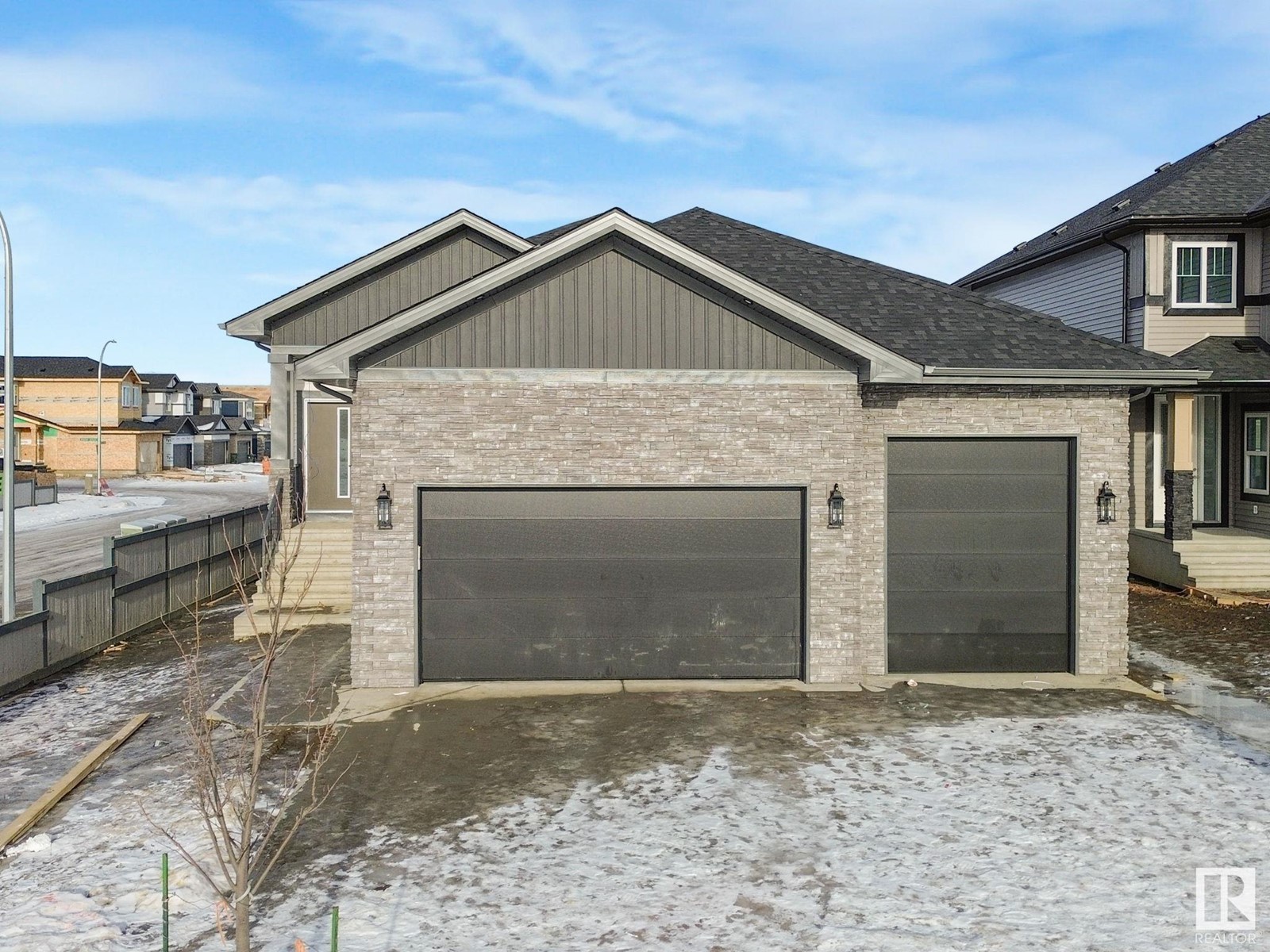 Property at 30 Avonlea Way image 2