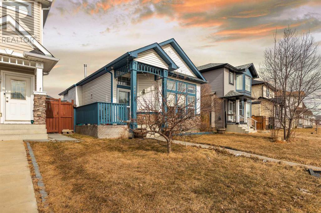 Property at 444 taradale Drive NE image 2