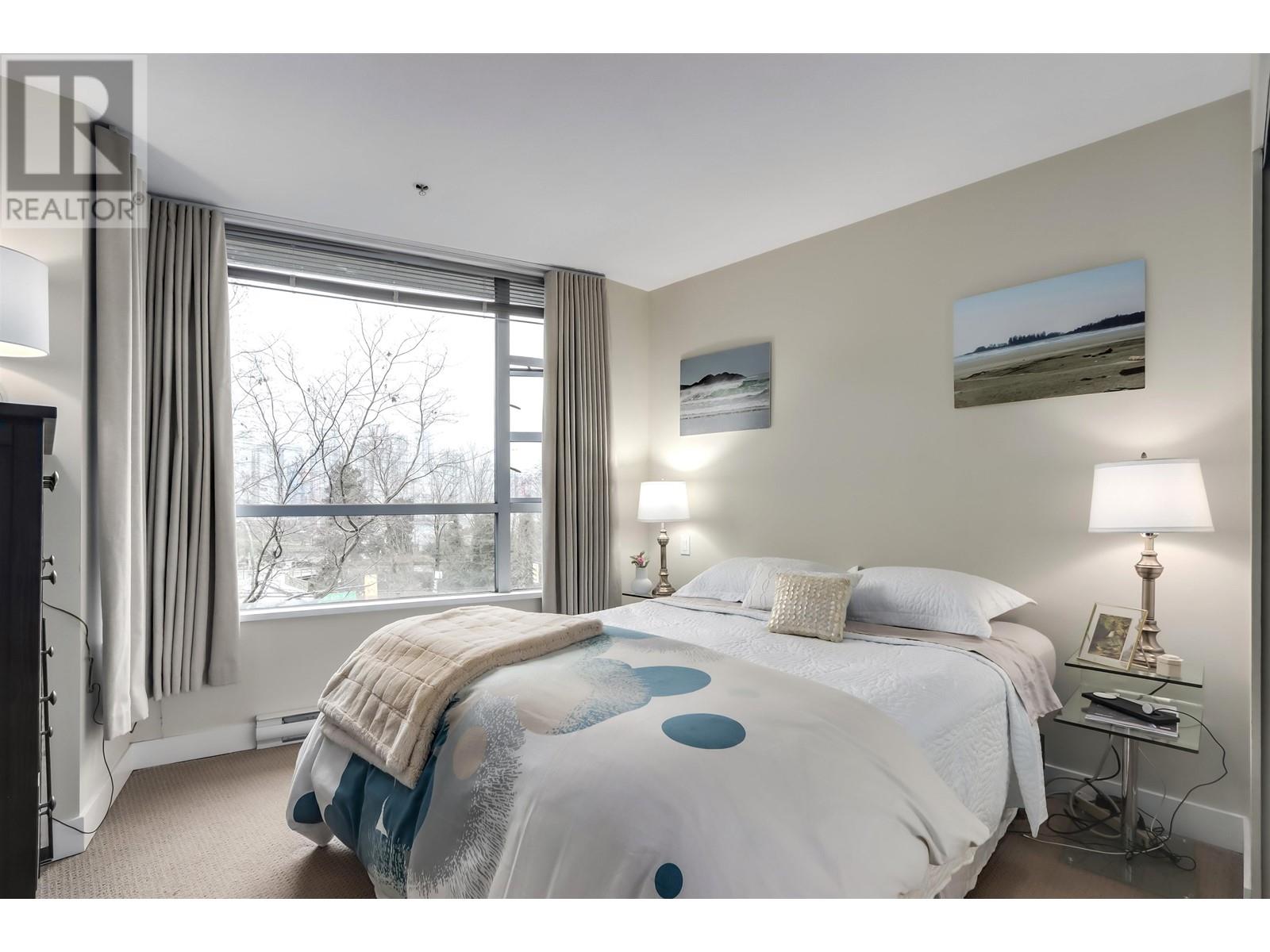 Listing Picture 11 of 24 : 18 1250 W 6TH AVENUE, Vancouver / 溫哥華 - 魯藝地產 Yvonne Lu Group - MLS Medallion Club Member