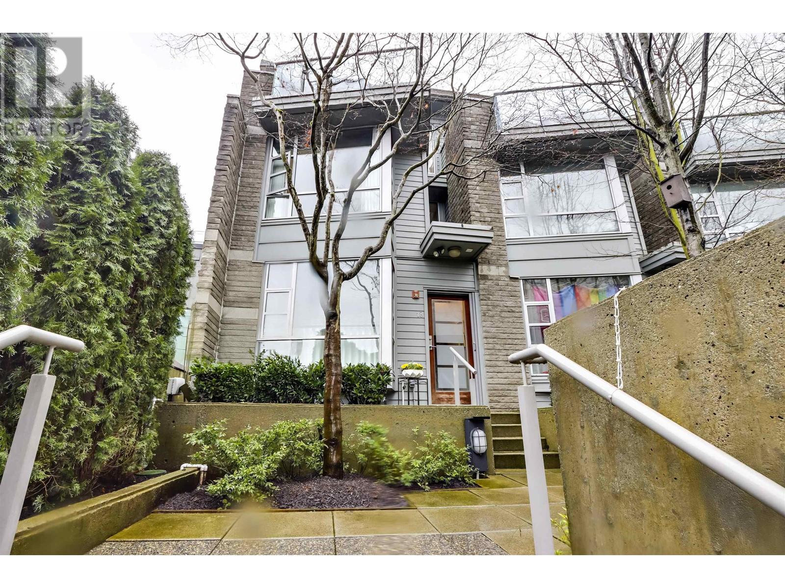 Listing Picture 23 of 24 : 18 1250 W 6TH AVENUE, Vancouver / 溫哥華 - 魯藝地產 Yvonne Lu Group - MLS Medallion Club Member