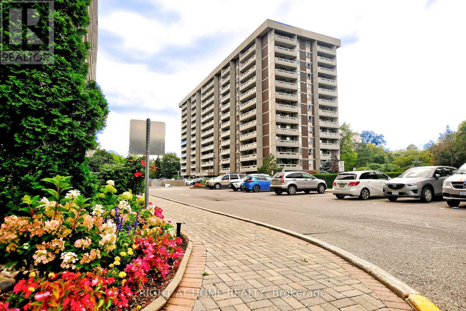 806 - 60 INVERLOCHY BOULEVARD, Markham, Ontario