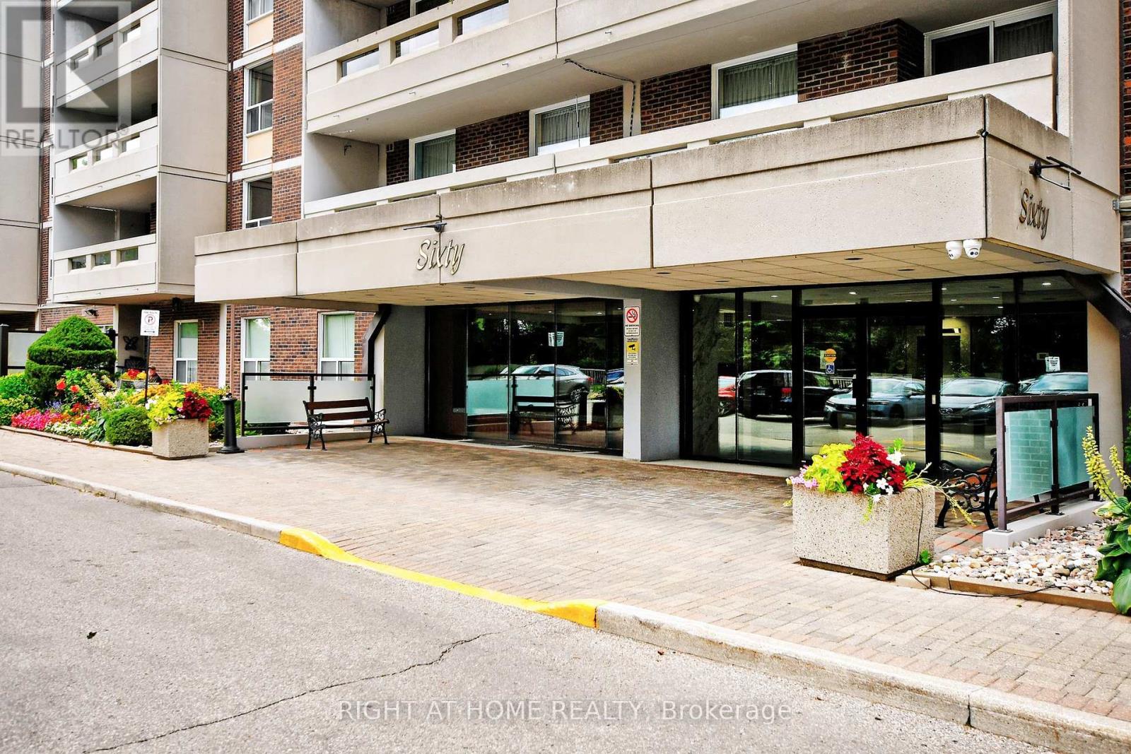 806 - 60 Inverlochy Boulevard, Markham, Ontario  L3T 4T7 - Photo 4 - N12063708