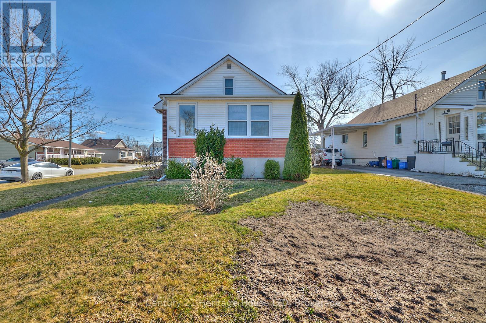 Property at 331 BROCK STREET image 3