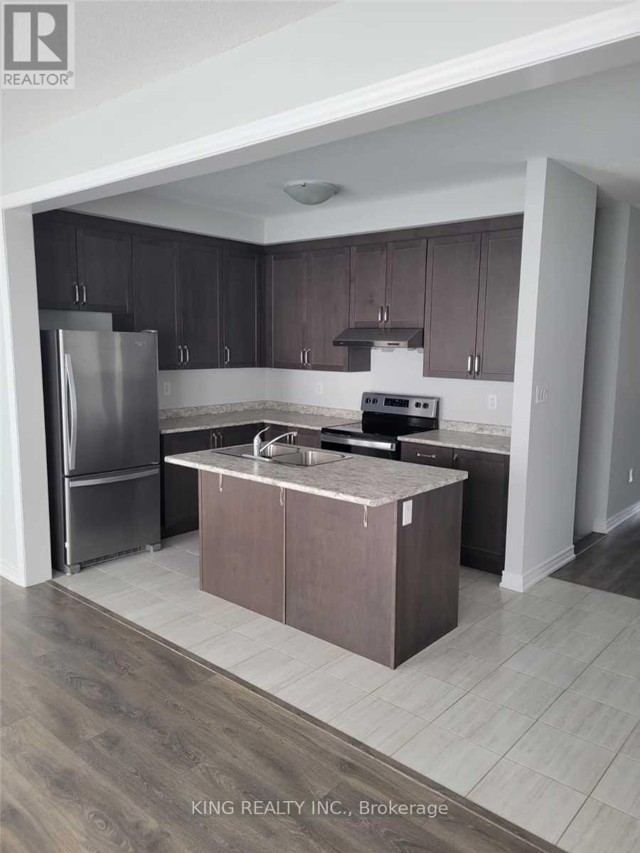 15 Brent Stephens Way, Brampton, Ontario  L7A 5B6 - Photo 7 - W12063733