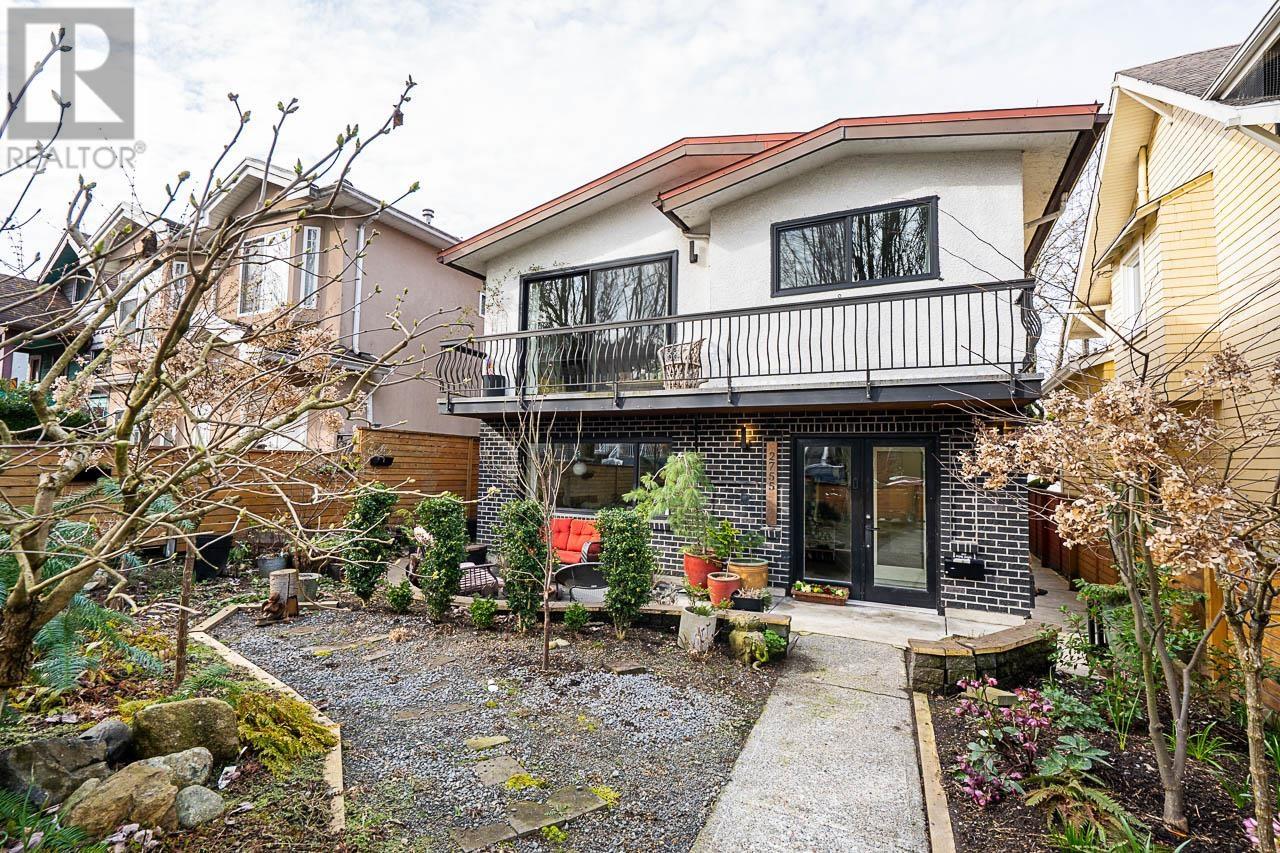2755 Franklin Street, Vancouver, British Columbia  V5K 1X7 - Photo 2 - R2984631