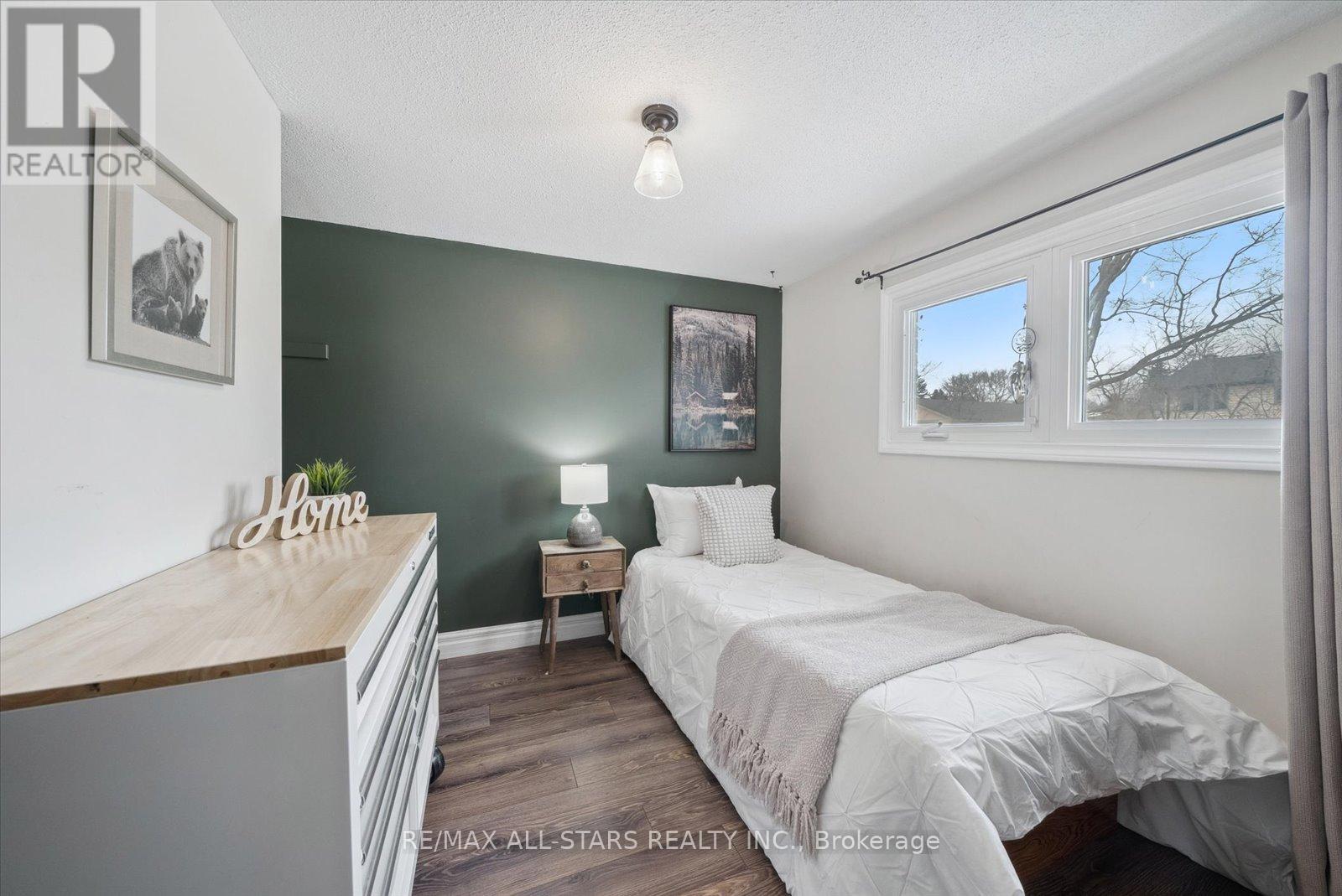 33 Pepler Place, Barrie (Sunnidale), Ontario  L4N 5E3 - Photo 24 - S12063761