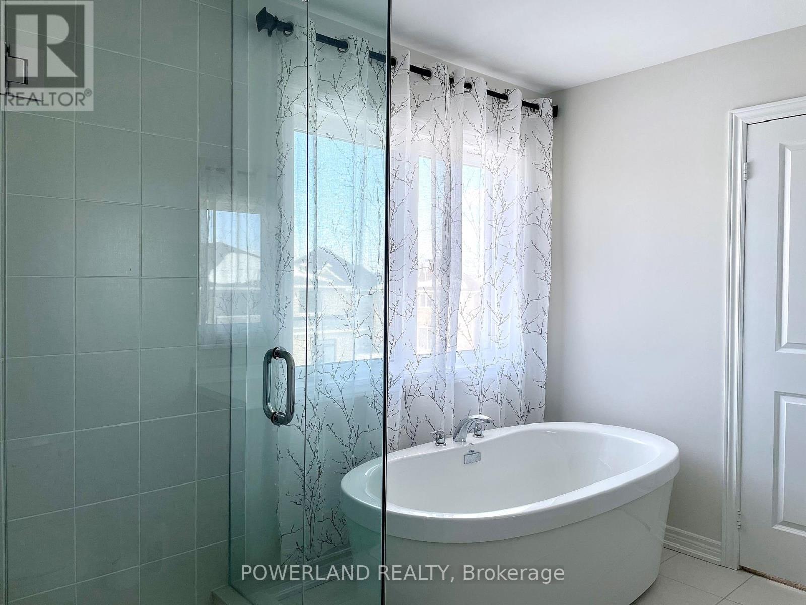 19 Sam Battaglia Crescent, Georgina, Ontario  L0E 1R0 - Photo 26 - N12036539