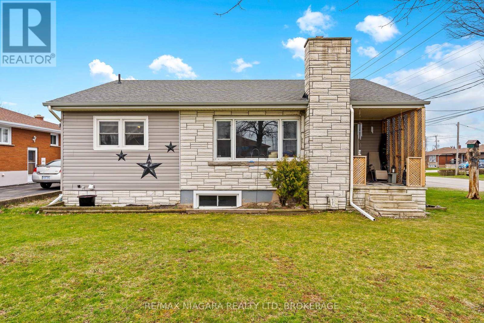 Property at 477 BELL STREET image 1