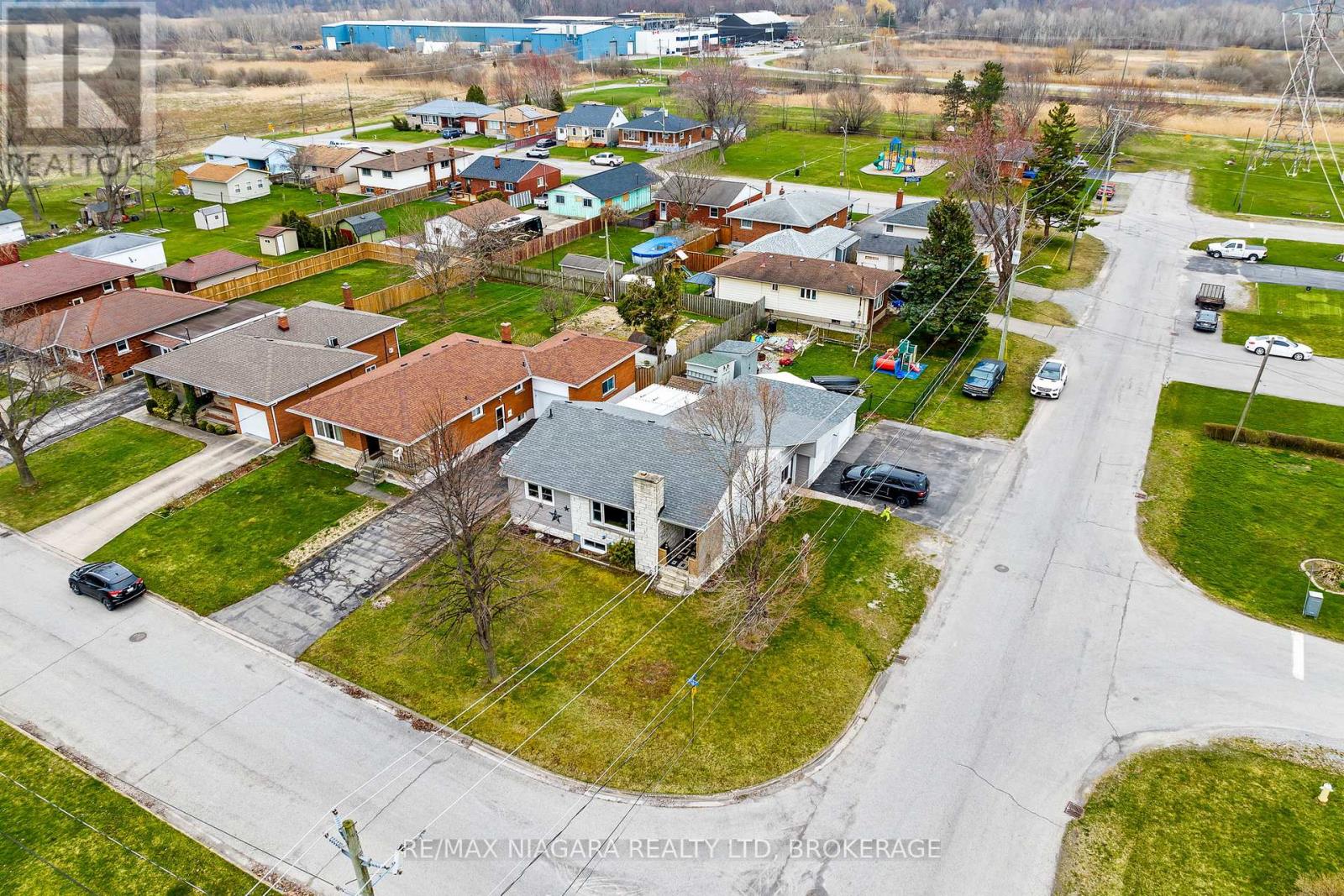 Property at 477 BELL STREET image 2