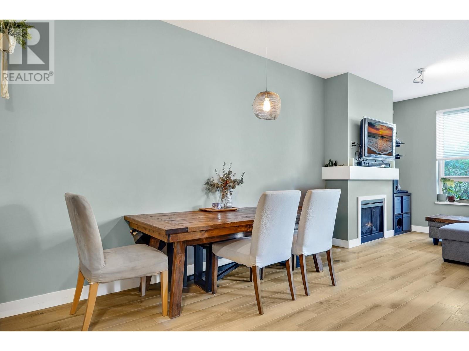 127 801 Klahanie Drive, Port Moody, British Columbia  V3H 5K4 - Photo 10 - R2986483
