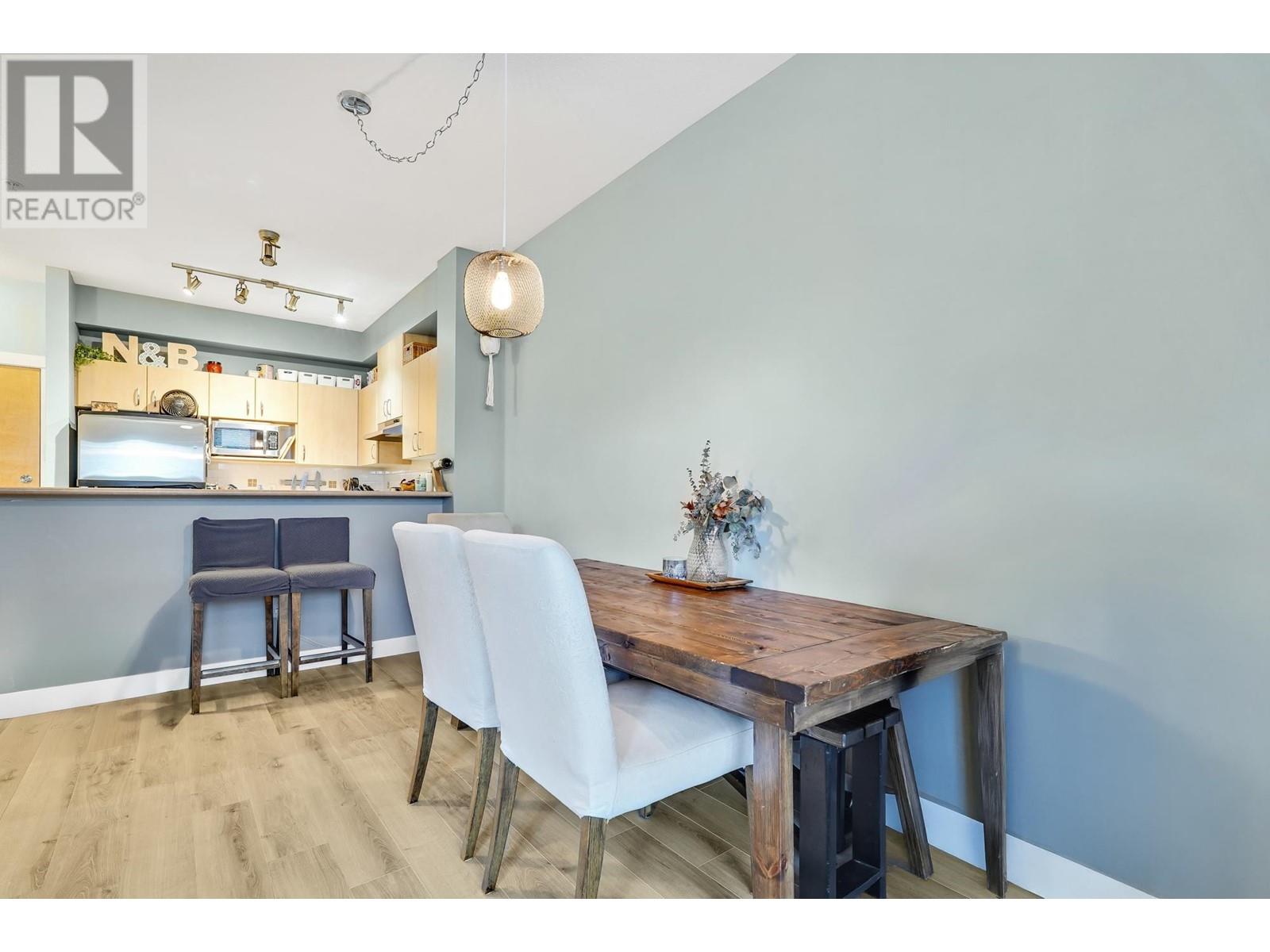 127 801 Klahanie Drive, Port Moody, British Columbia  V3H 5K4 - Photo 11 - R2986483