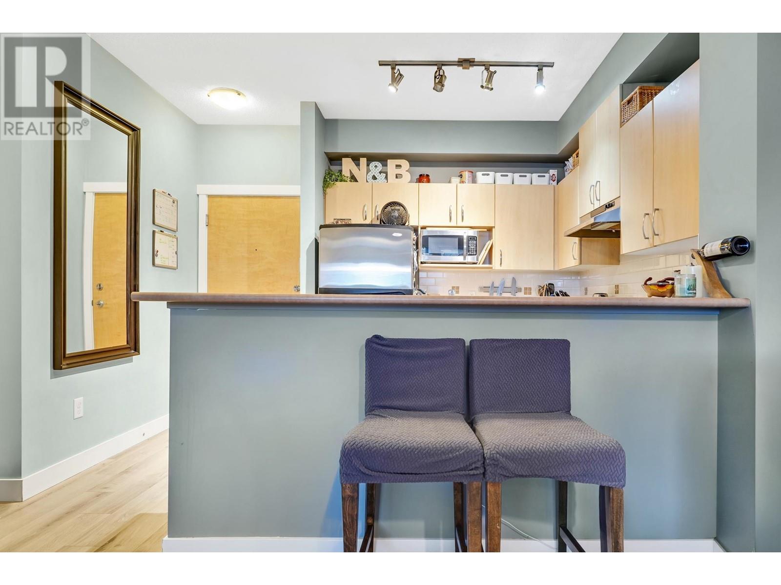 127 801 Klahanie Drive, Port Moody, British Columbia  V3H 5K4 - Photo 8 - R2986483