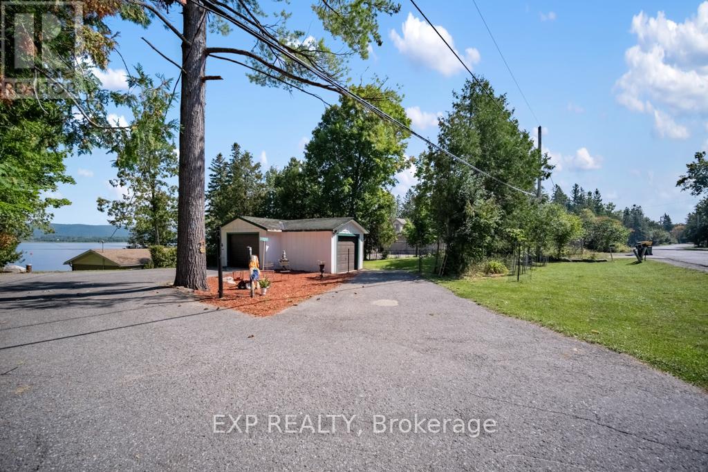 3094 Barlow Crescent, Ottawa, Ontario  K0A 1T0 - Photo 3 - X12063570