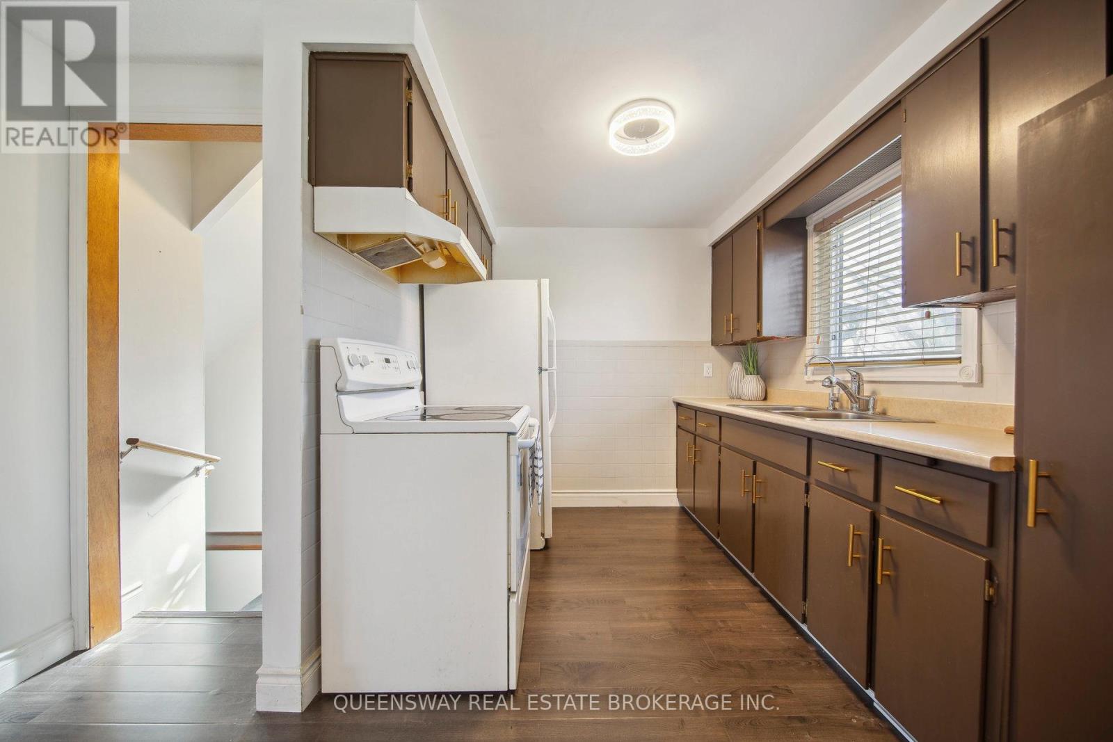 150 Hillmer Road, Cambridge, Ontario  N1R 6N8 - Photo 7 - X12063790
