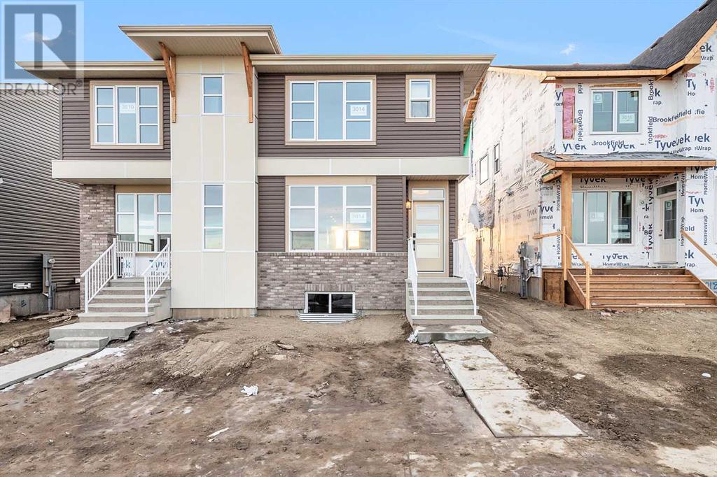 Property at 3014 Chinook Winds Drive SW image 2