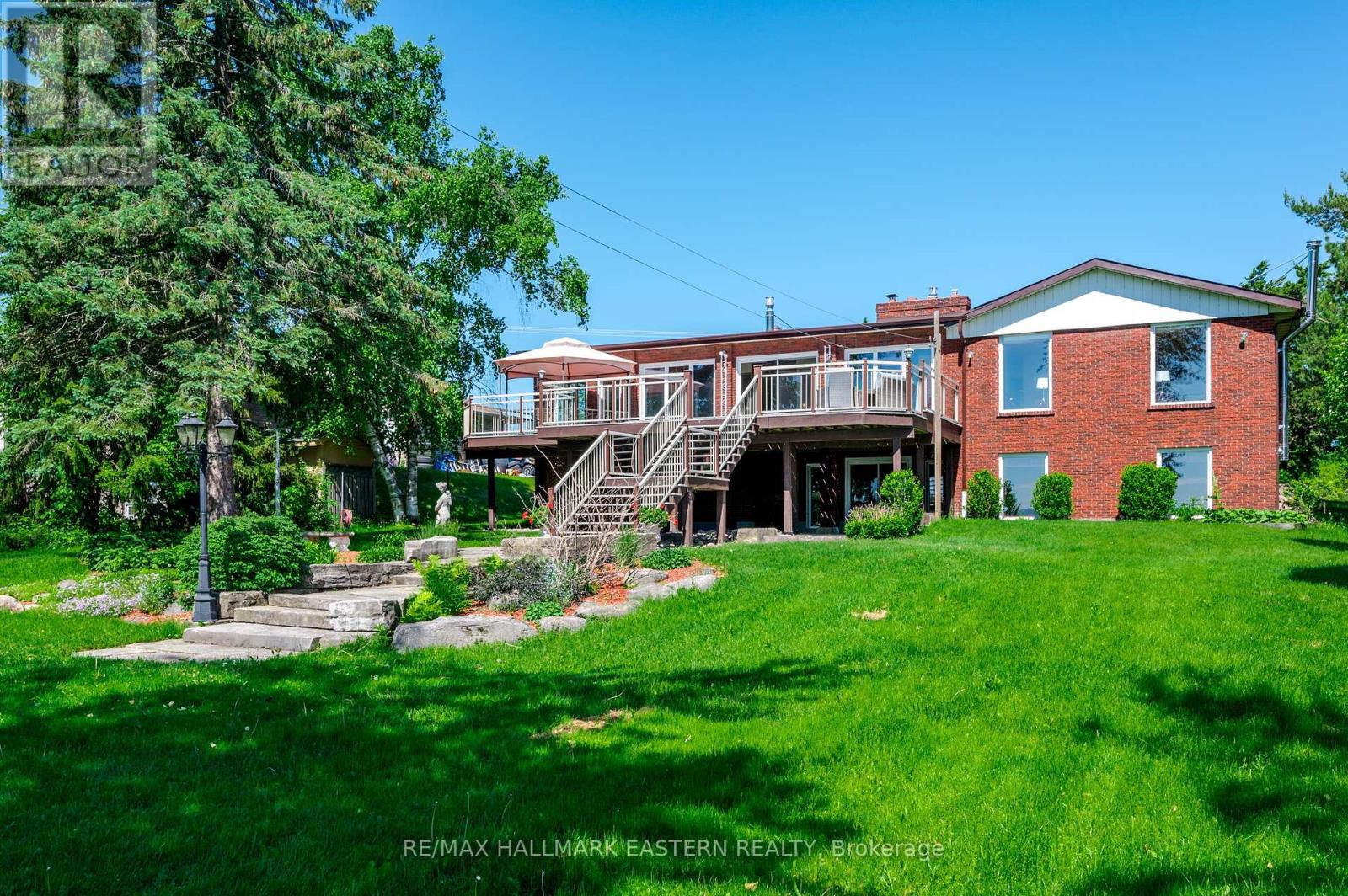 1121 Connaught Drive, Selwyn, Ontario  K0L 1T0 - Photo 10 - X12063813