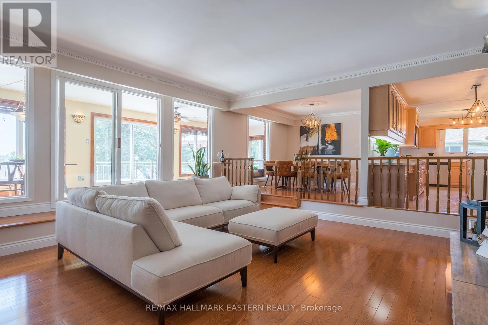 1121 Connaught Drive, Selwyn, Ontario  K0L 1T0 - Photo 19 - X12063813