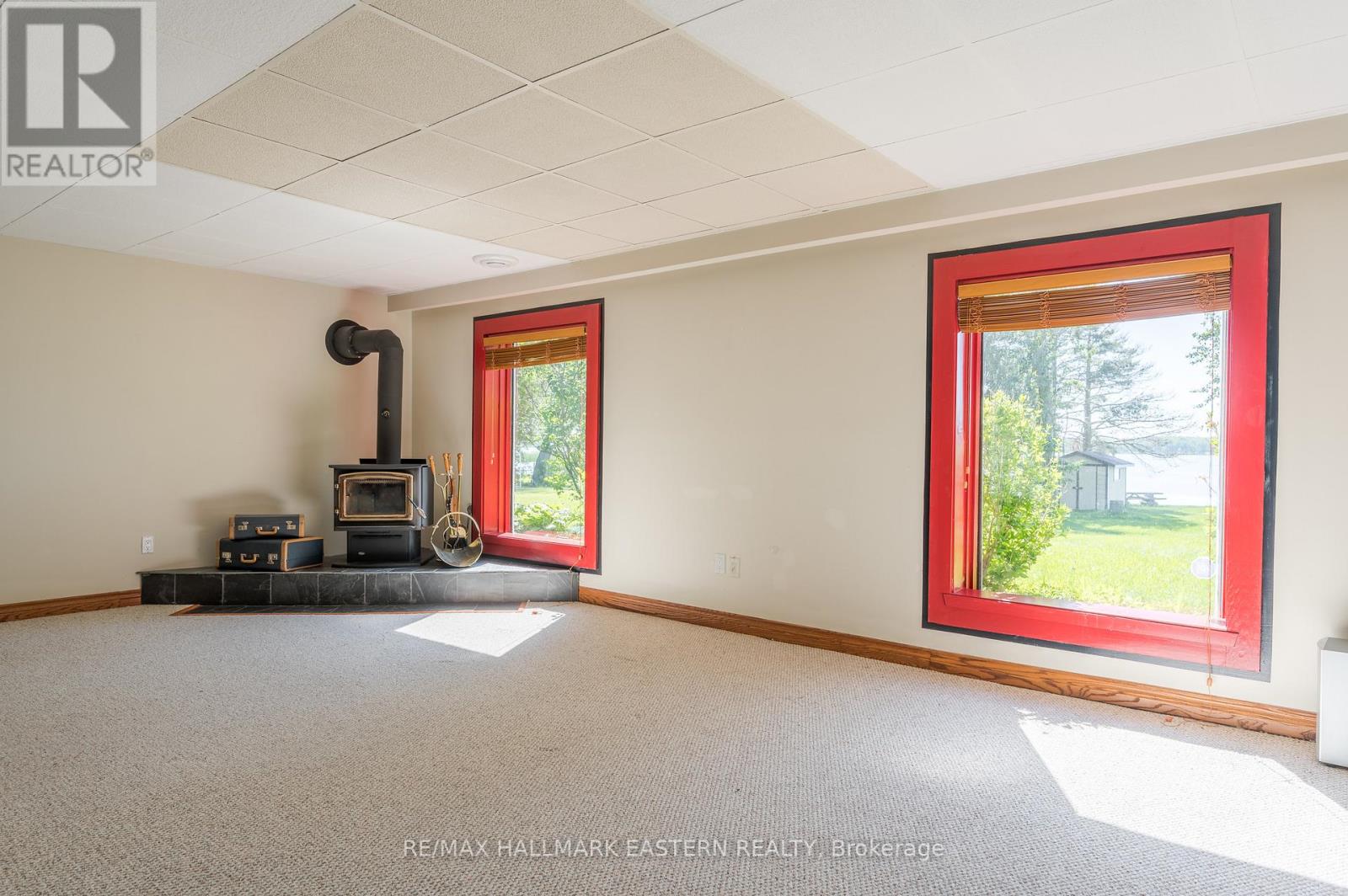 1121 Connaught Drive, Selwyn, Ontario  K0L 1T0 - Photo 38 - X12063813