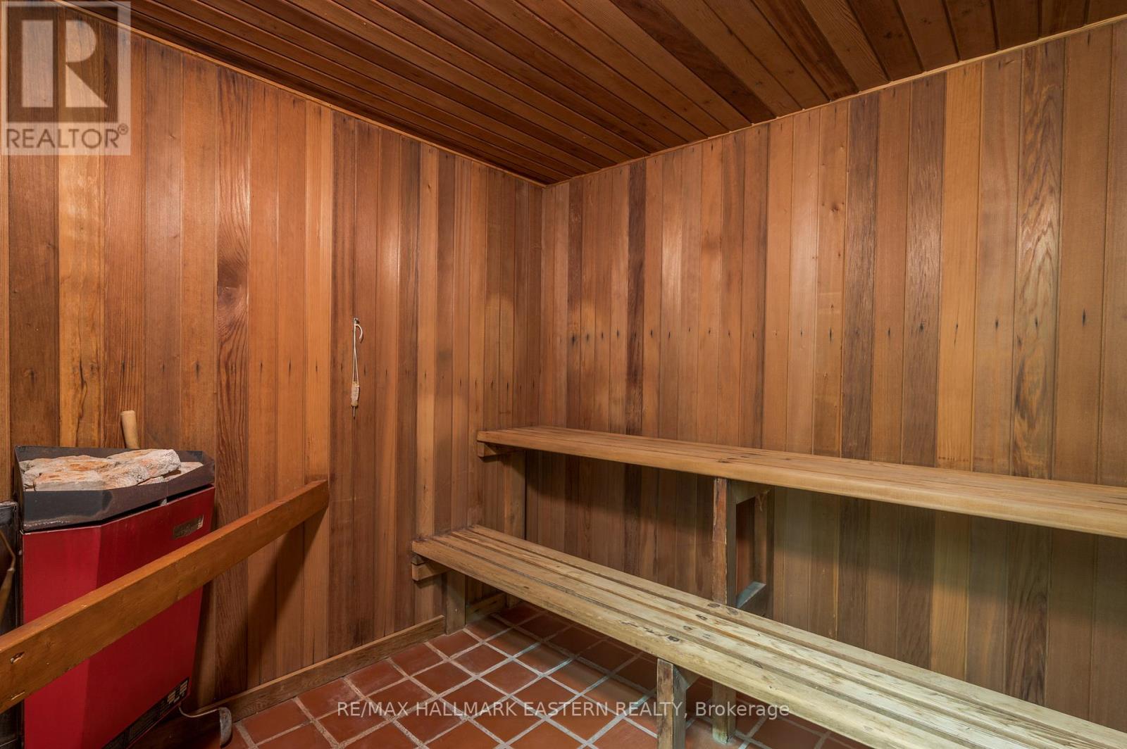 1121 Connaught Drive, Selwyn, Ontario  K0L 1T0 - Photo 43 - X12063813