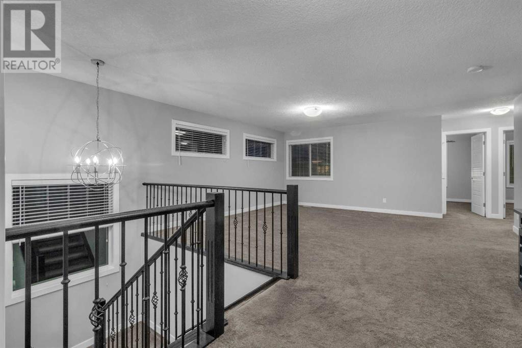 44 Rainbow Falls, Chestermere, Alberta  T1X 0S9 - Photo 24 - A2208909