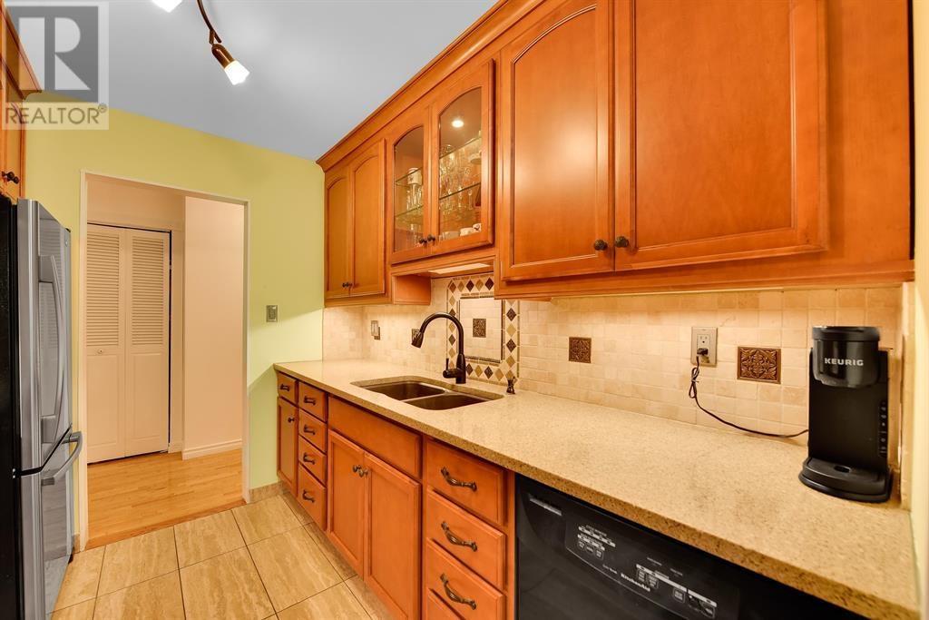 302 555 W 28th Street, North Vancouver, British Columbia  V7N 2J7 - Photo 9 - R2952419