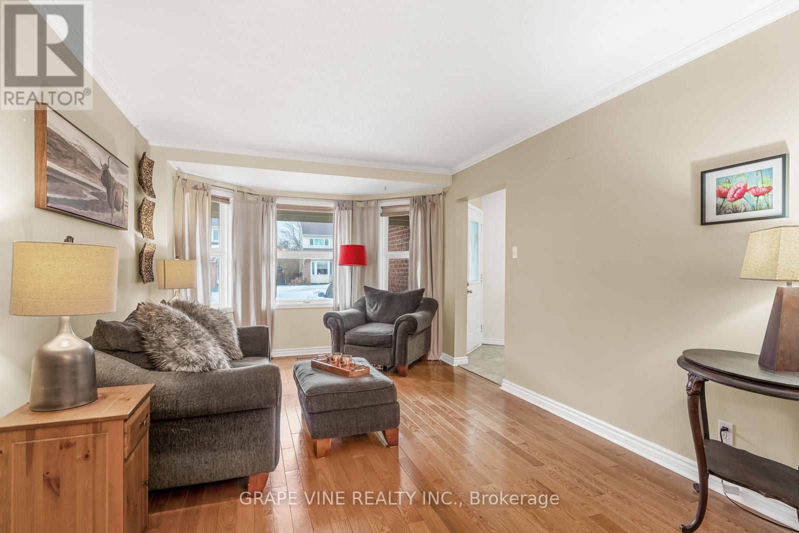 1651 Westport Crescent, Ottawa, Ontario  K1C 6C4 - Photo 15 - X12063842