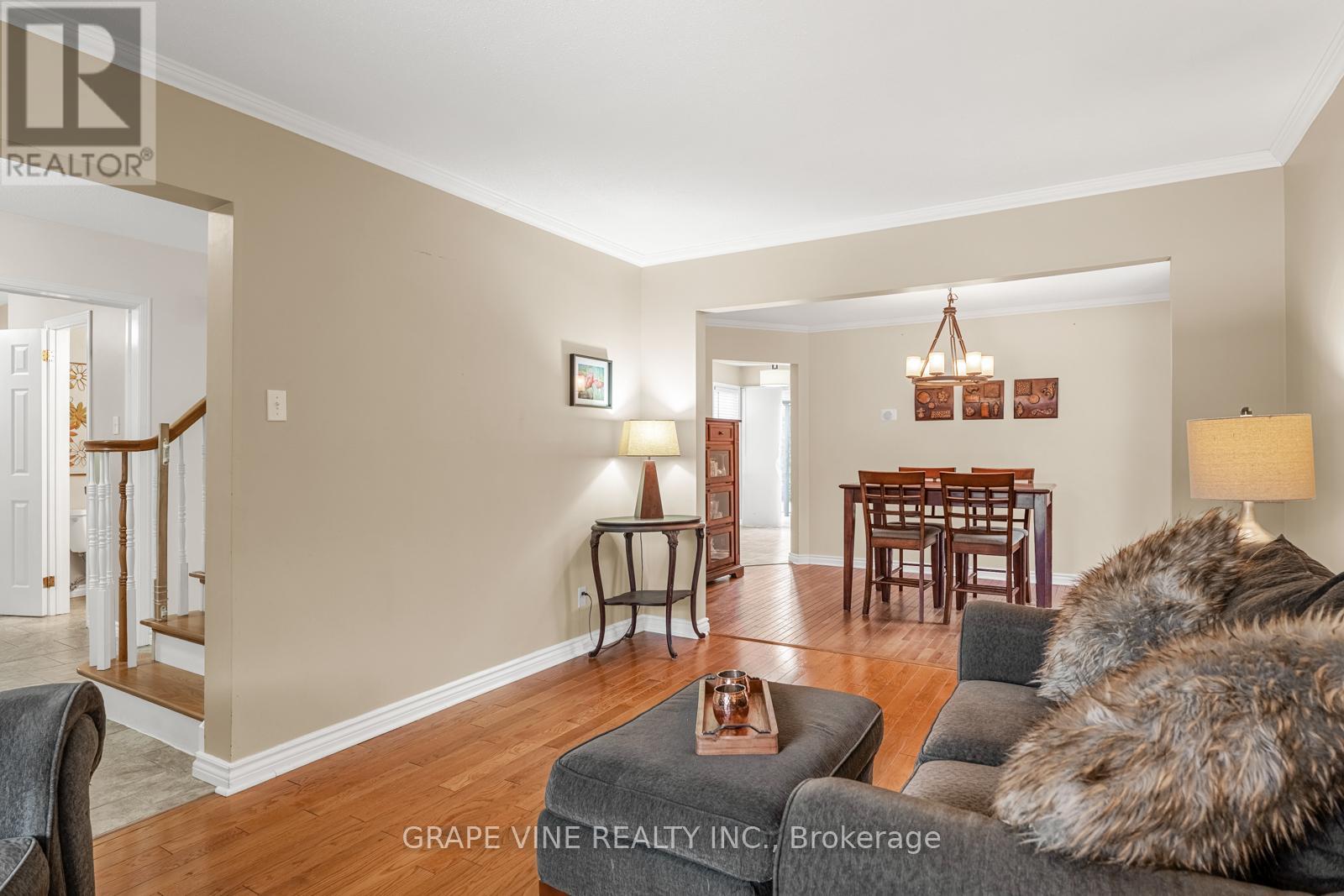 1651 Westport Crescent, Ottawa, Ontario  K1C 6C4 - Photo 16 - X12063842