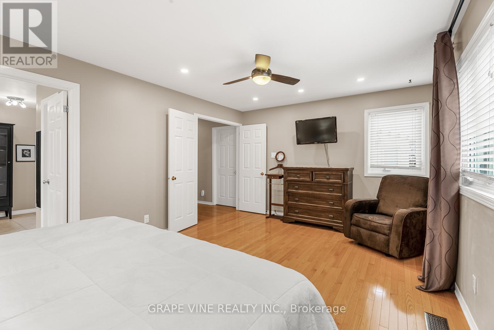 1651 Westport Crescent, Ottawa, Ontario  K1C 6C4 - Photo 21 - X12063842