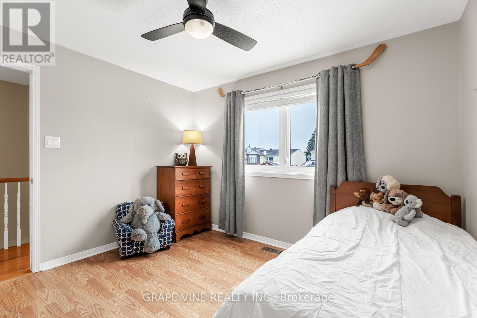 1651 Westport Crescent, Ottawa, Ontario  K1C 6C4 - Photo 27 - X12063842