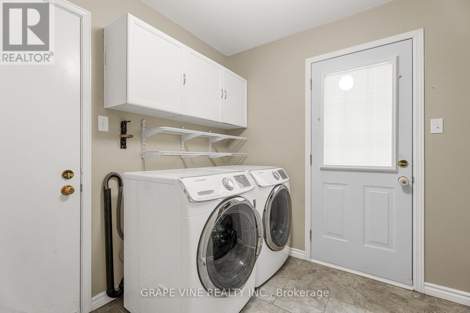 Property at 1651 WESTPORT CRESCENT image 4