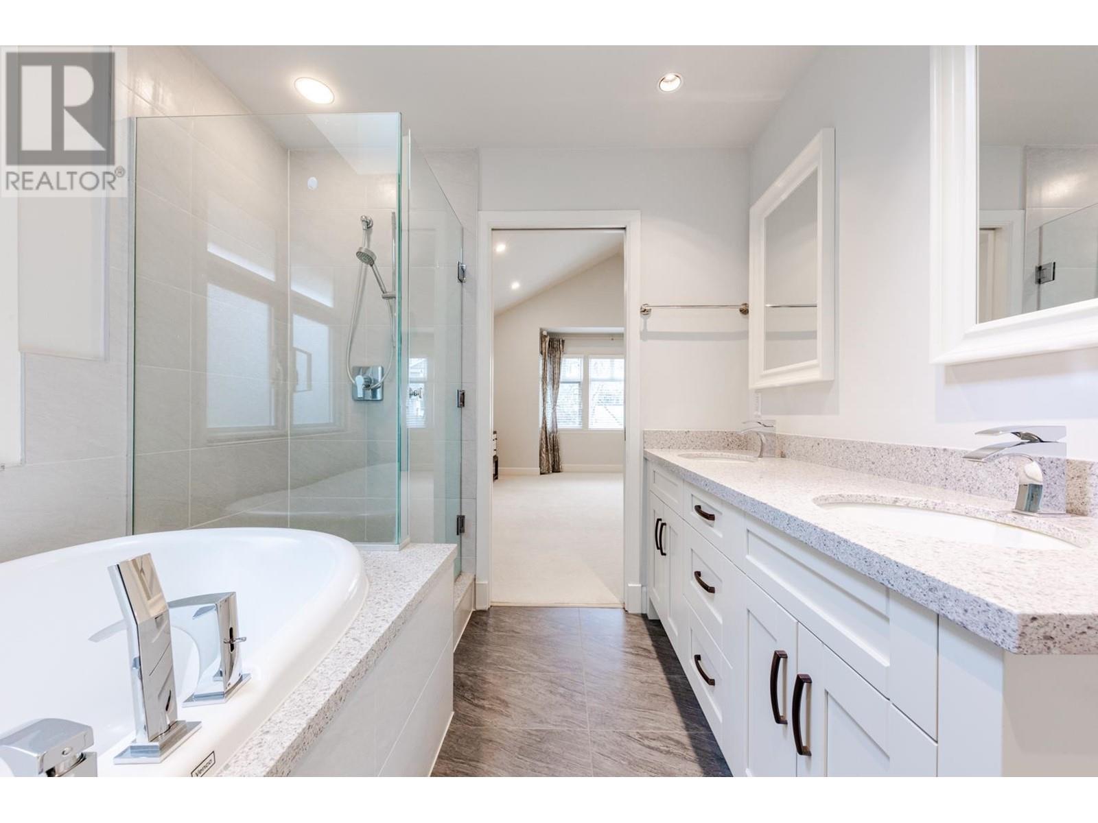 2716 W 37th Avenue, Vancouver, British Columbia  V6N 2T6 - Photo 27 - R2975743